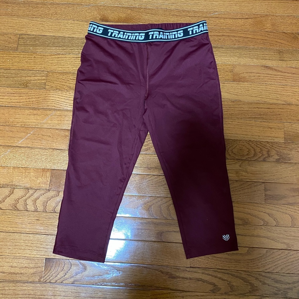 Forever 21 Workout Capri Leggings